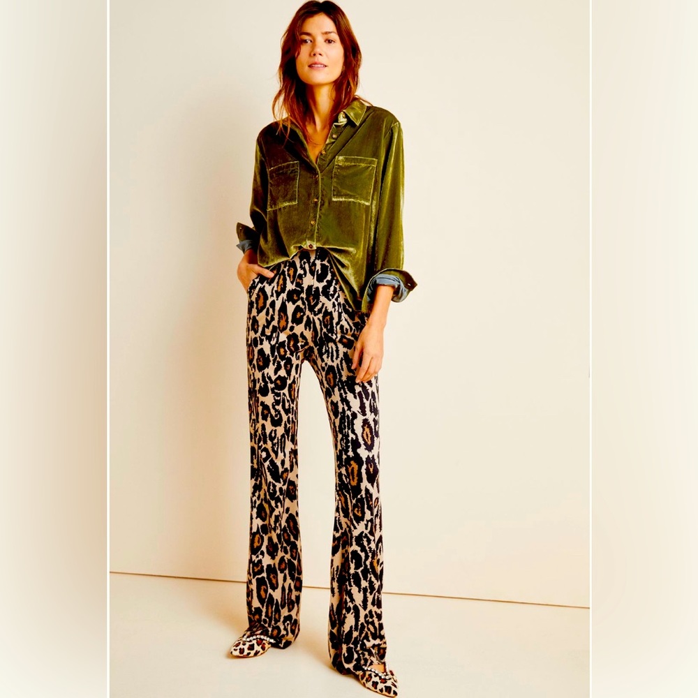 New, Maeve gold velvet blouse!